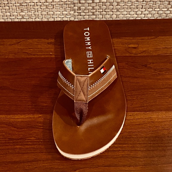 Tommy Hilfiger Brown Drogo Flip Flop Sandals 11 - Picture 2 of 8